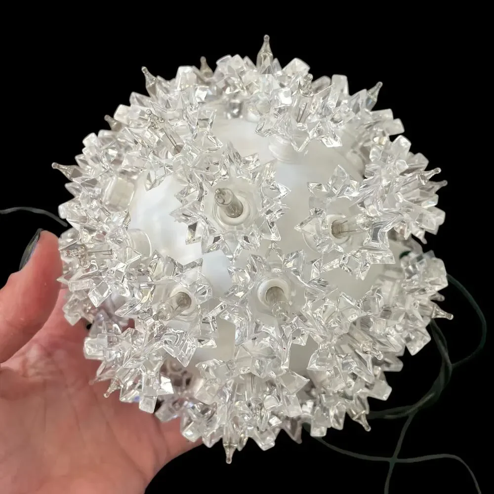 Pottery Barn Lighted Sphere Starlight Ball Cluster White Round Globe Plug In